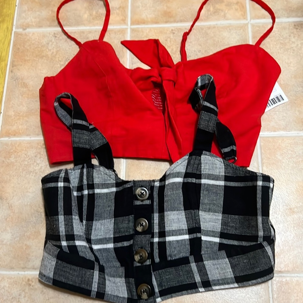 Crop tops-2 size small and extra Small - American Eagle and Urban Outfitters